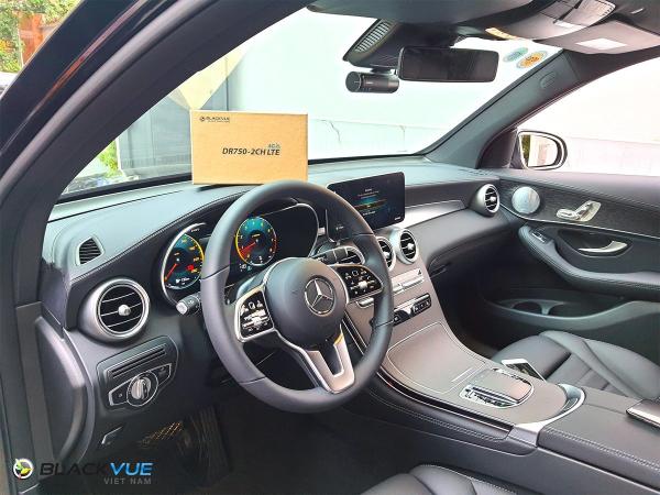Lắp đặt camera hành trình cho xe Mercedes-Benz