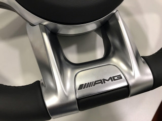 Vô lăng AMG - điểm nhấn cho khoang lái của bạn