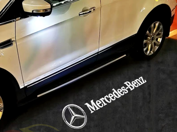Đèn Rọi Chào Chân Gương Cho Xe Mercedes-Benz Siêu Nét | Carzen