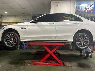 Độ Mercedes-Benz C300 2016 phong cách C63 AMG – Nâng tầm đẳng cấp tại Carzen Retrofit