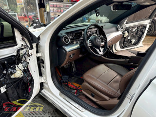 Nâng cấp Mercedes E200 2019 lên E300 Full Option tại Carzen – Đồng hồ Digital, Burmester, Ion âm, LED 64 màu