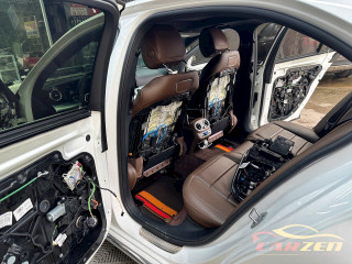 Nâng cấp Mercedes E200 2019 lên E300 Full Option tại Carzen – Đồng hồ Digital, Burmester, Ion âm, LED 64 màu