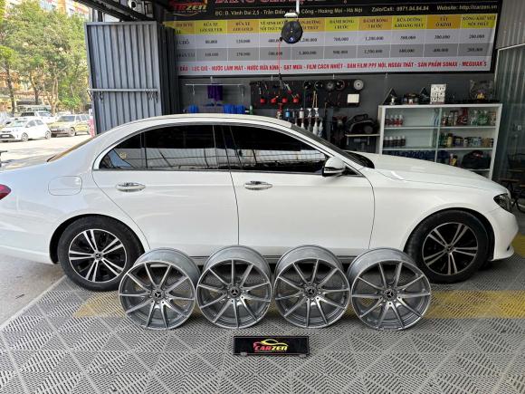 Nâng cấp Mercedes E180 2019 lên E300 tại Carzen – Âm thanh Burmester, màn hình LCD, lazang, LED nội thất