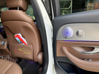 Nâng cấp Mercedes E180 2019 lên E300 tại Carzen – Âm thanh Burmester, màn hình LCD, lazang, LED nội thất