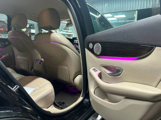 Nâng cấp Mercedes GLC200 2018 tại Carzen – Âm thanh Burmester, đèn nội thất 64 màu, Air Balance chính hãng