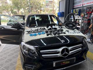 Nâng Cấp Mercedes GLC300 2017 Full Option Tại Carzen – Màn Android, Loa Burmester, LED 64 Màu, Vô Lăng AMG