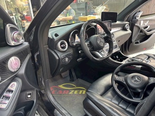 Nâng Cấp Mercedes GLC300 2017 Full Option Tại Carzen – Màn Android, Loa Burmester, LED 64 Màu, Vô Lăng AMG